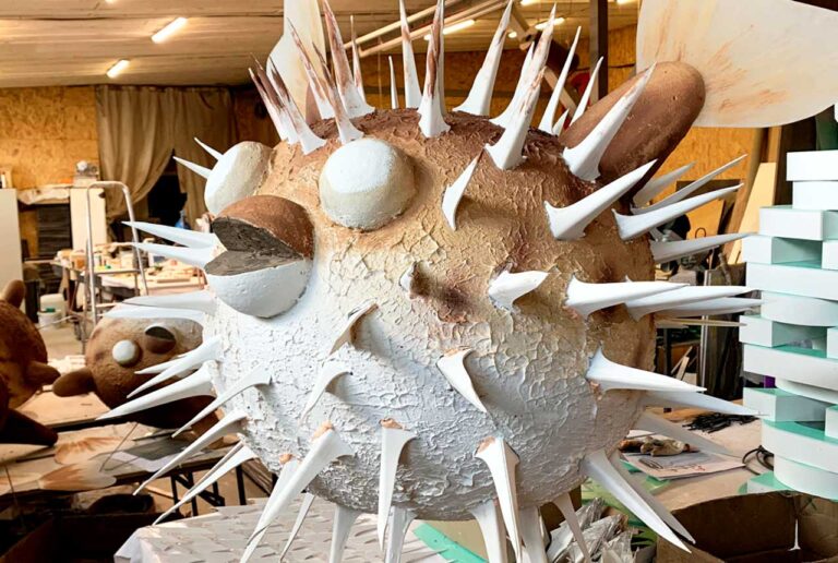 customized sculptures for commercial exhibition