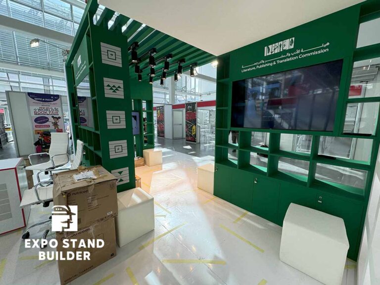 Bau eines Messestandes in Italien 5