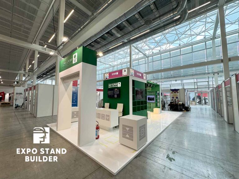 stand de construcción en Italia 8