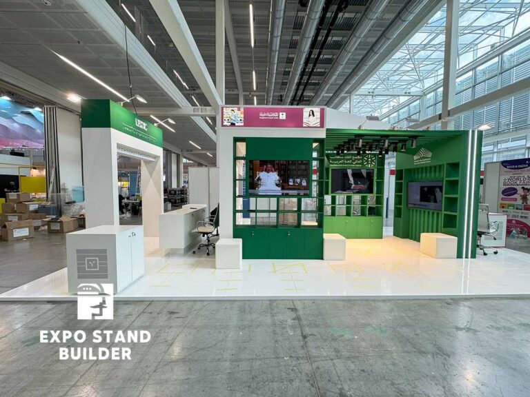 Bau eines Messestandes in Italien 9