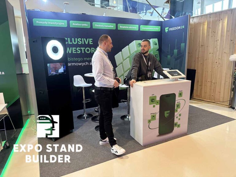 Construcción de stand en Cracovia 1